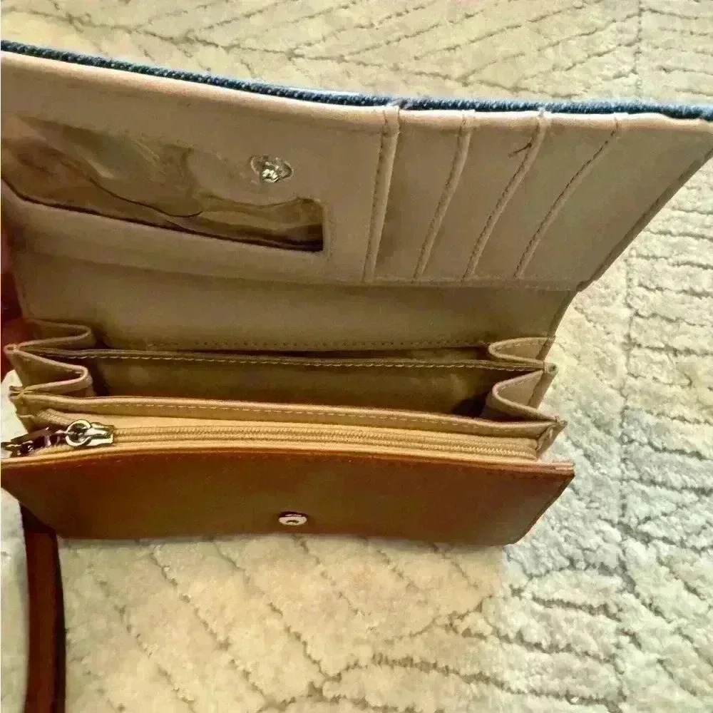 Guess wallet - Picture 5 of 6
